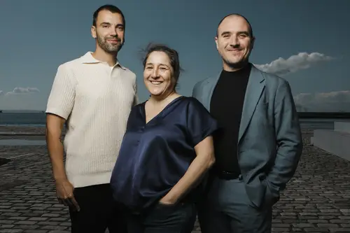 A. Silvestre, L. Collado, S. Cameron Tapia (2)