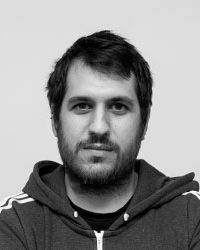 Arthouse vs. Commercial: Incompatible Νotions?