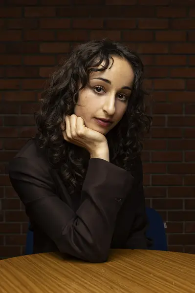 Amanda Babaei Vieira (2)