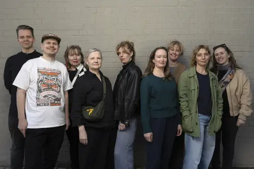 "The Smuggler" cast & crew