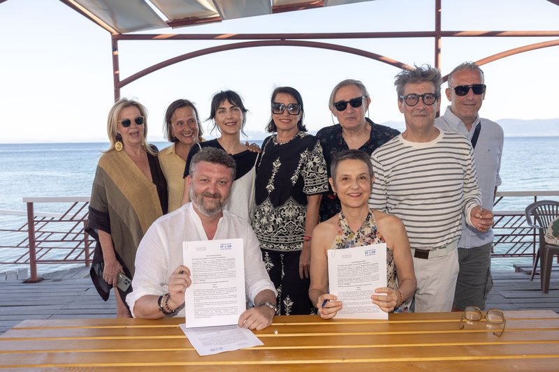 MNHMONIO SYNERGASIAS FESTIVAL EKKOMED