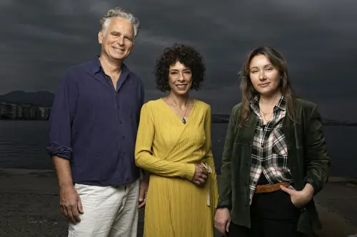 Meet the Neighbors+ Jury (2)