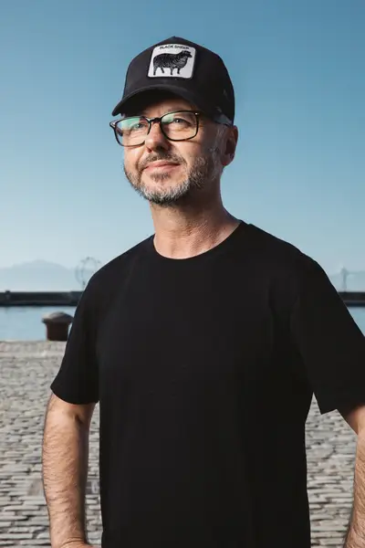 Peter Mackie Burns (1)