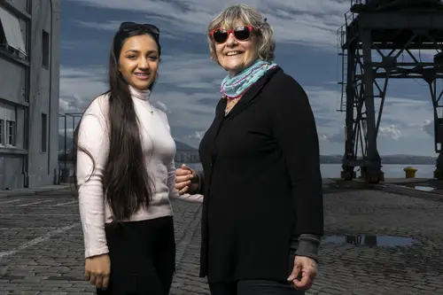 Rezwana Sekandari, Eleni Alexandrakis (2)