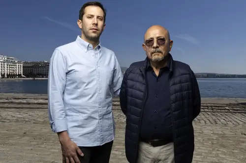 Santiago Esteinou, Cesar Roberto Fierro