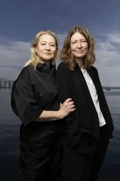 Trine Dyrholm, Jeanette Nordahl