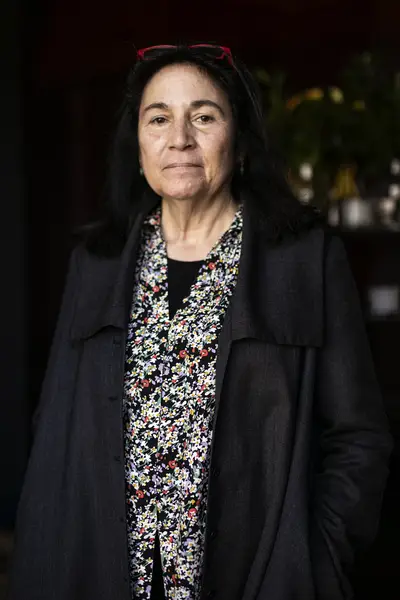 Valerie Kontakos (1)